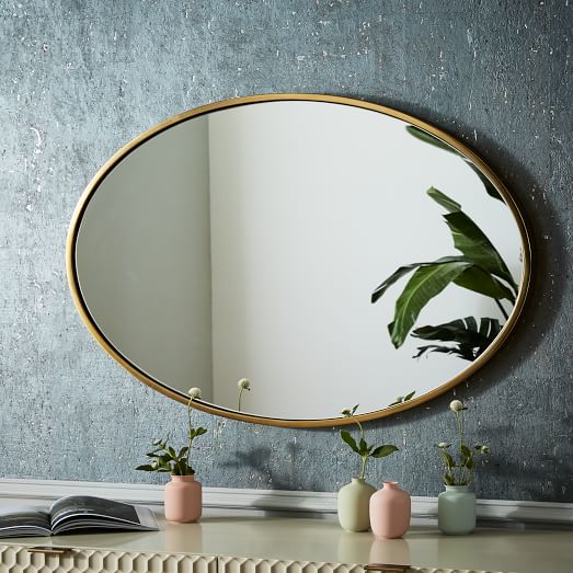 Oval Mirror framed in Rimu